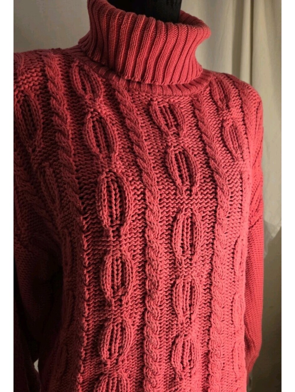 Vintage Wainscott Chunky Cropped Cable Knit Turtleneck Sweater 100% Cotton Red M